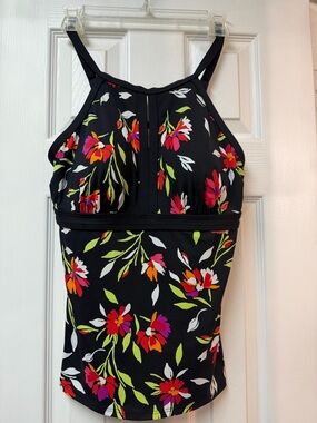 Land’s End Tankini floral swimsuit top